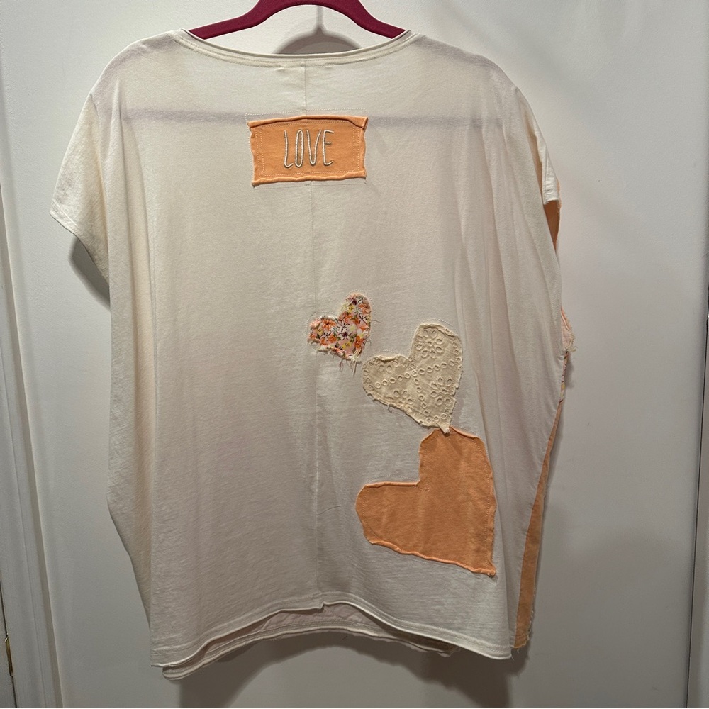 Oli & Hali Boutique Short Sleeve Top with Cream/Orange Accents - oversized fit - Picture 7 of 7